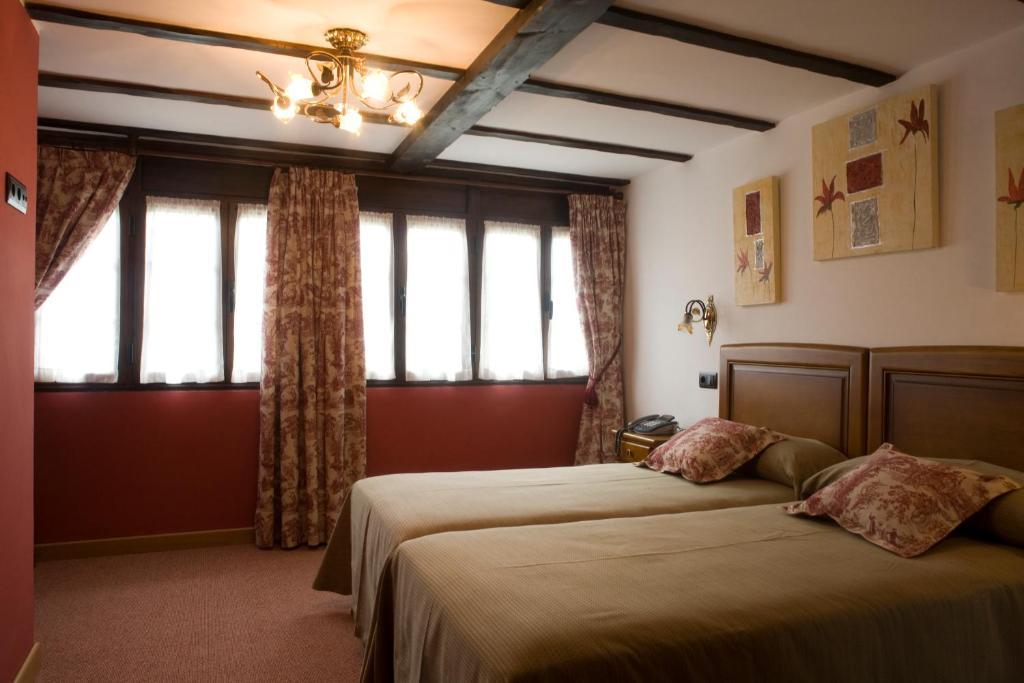 Hotel El Foyu Colunga Habitación foto